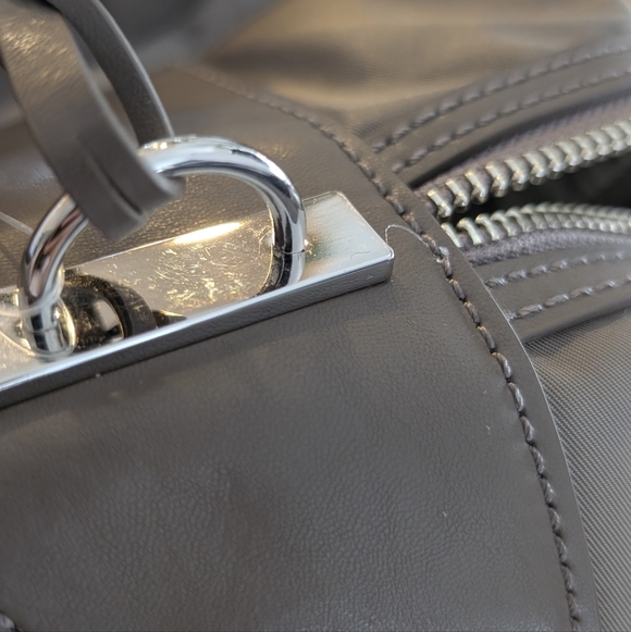 TUMI Voyageur Q-Tote - NWOT Mink - Silver - Includes lock & key - Picture 14 of 14